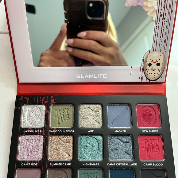 Exclusive Glamlite Friday the 13th makeup palette. - Picture 6 of 6